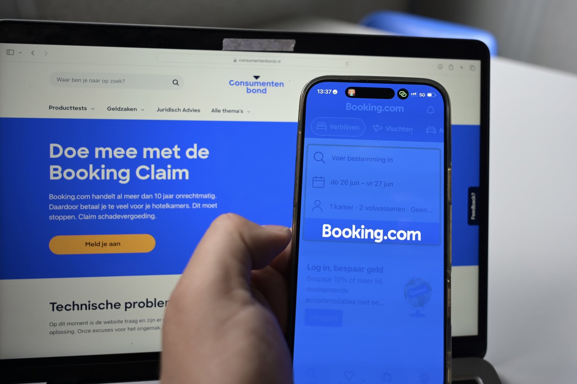Volgens de Consumentenbond hebben Nederlanders 1 miljard euro te veel betaald door illegale praktijken van Booking.
