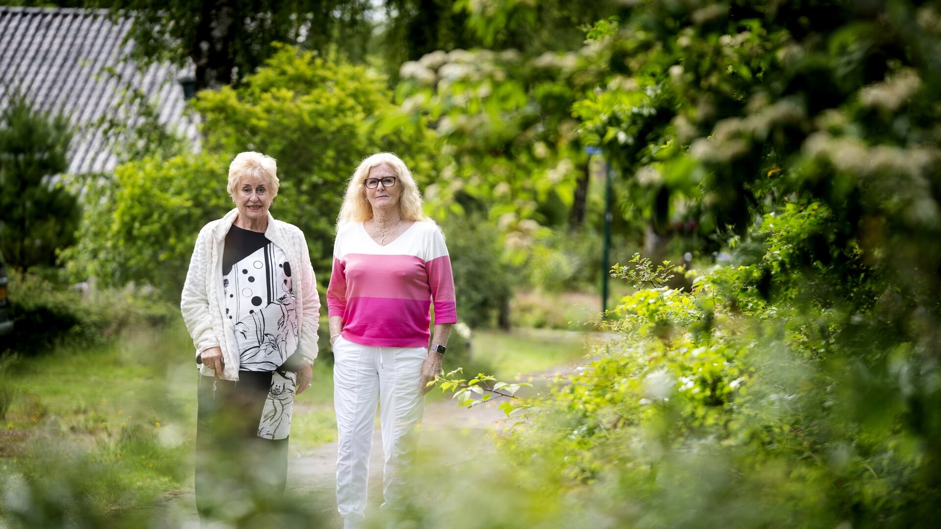 De twee zussen, Janny (links) en Carla.