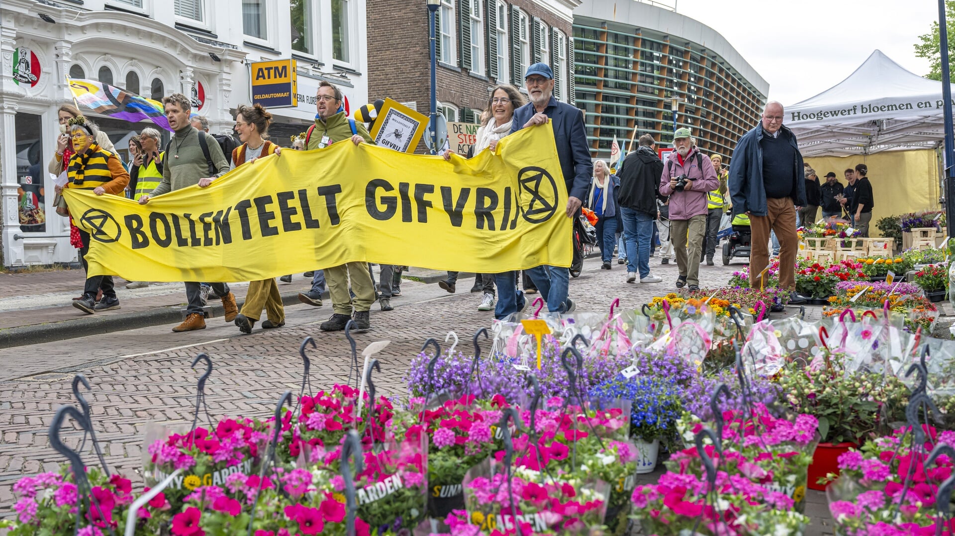 demonstranten van Extinction Rebellion voerden in mei actie tegen de bollenteelt.