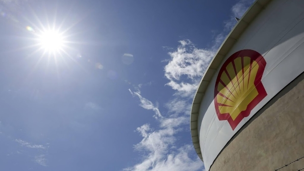 Shell koopt opnieuw aandelen in ondanks winstdaling