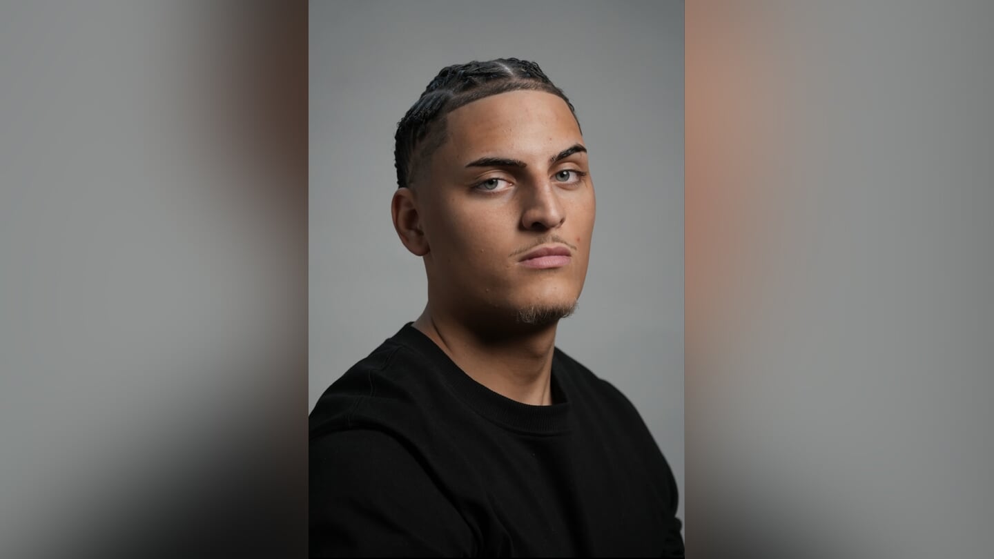 Rapper Dylan Colombia: 'Ik rap niet langer over drugs en drank. Ik wil liever echte verhalen vertellen met mijn muziek.'