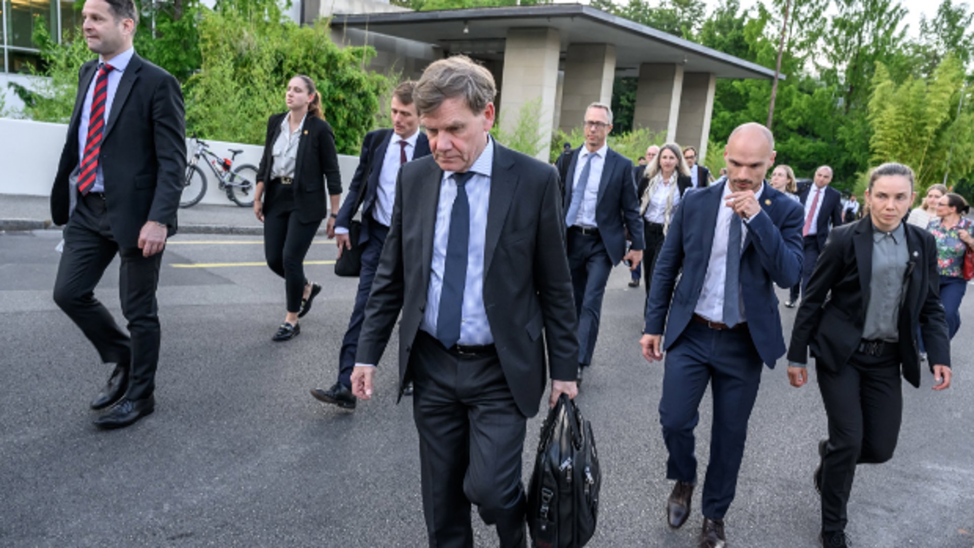 De Duitse minister van Buitenlandse Zaken Johann Wadephul (midden).