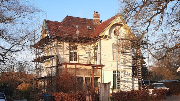 Van bouwval naar villa: We laten het huis zandstralen, ondanks het risico op dubbele kosten