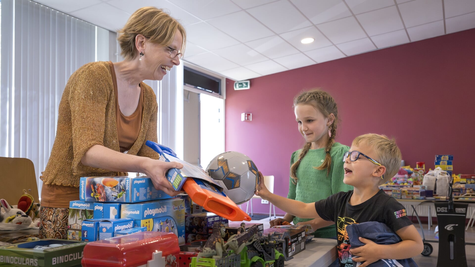 Diaconaal werker Gerjanne de Vries (links).
