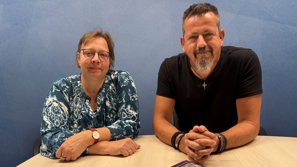 Jolanda Aantjes en Ronald Westerbeek bij de podcast Dick en Daniël Geloven het Wel.