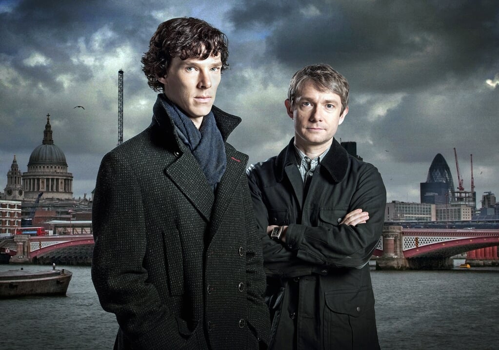 Bij Britse crime-series zijn er altijd een paar aspecten waar je altijd op kunt rekenen: een eigenzinnige detective, een onoplosbare moord en een flinke dosis Britse humor.
