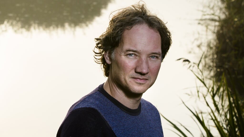 Hoogleraar Bas Haring liet de scriptiebegeleiding van een student over aan AI.