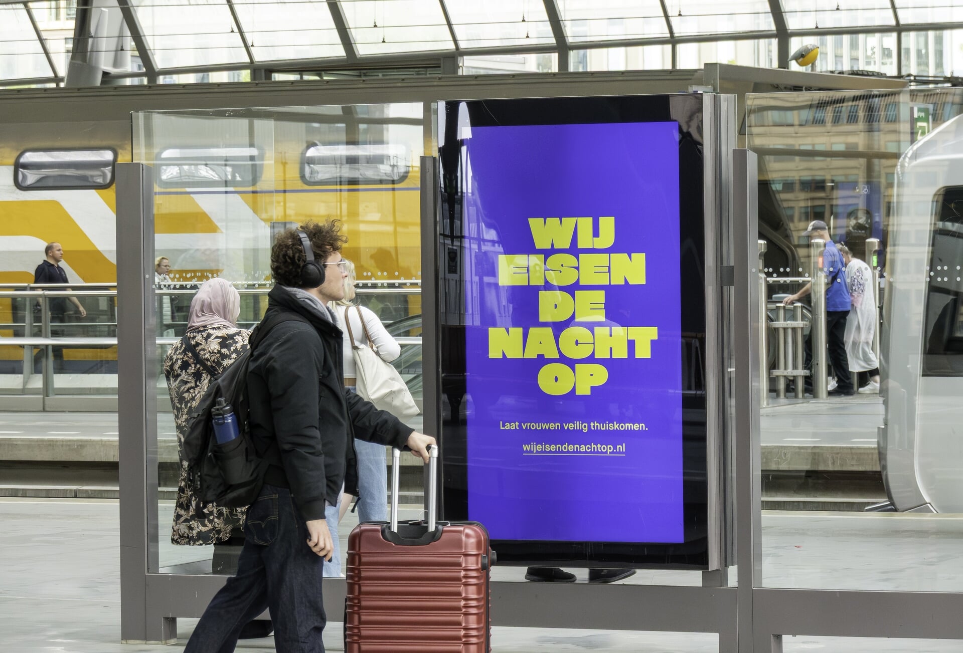 De moord op de 17-jarige Lisa heeft een grote maatschappelijke impact. Het leidde niet alleen tot de landelijke campagne ‘Wij eisen de nacht op, laat vrouwen veilig thuiskomen’, maar ook tot een run op zelfverdedigingswapens. 