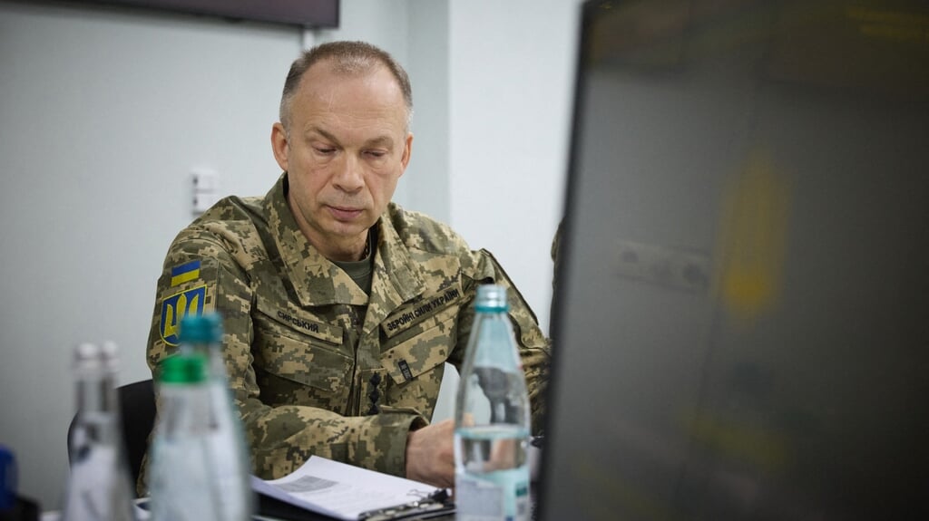 De Oekraïense opperbevelhebber Oleksandr Syrsky heeft versterkingen naar het gebied gestuurd om de linies te herstellen.