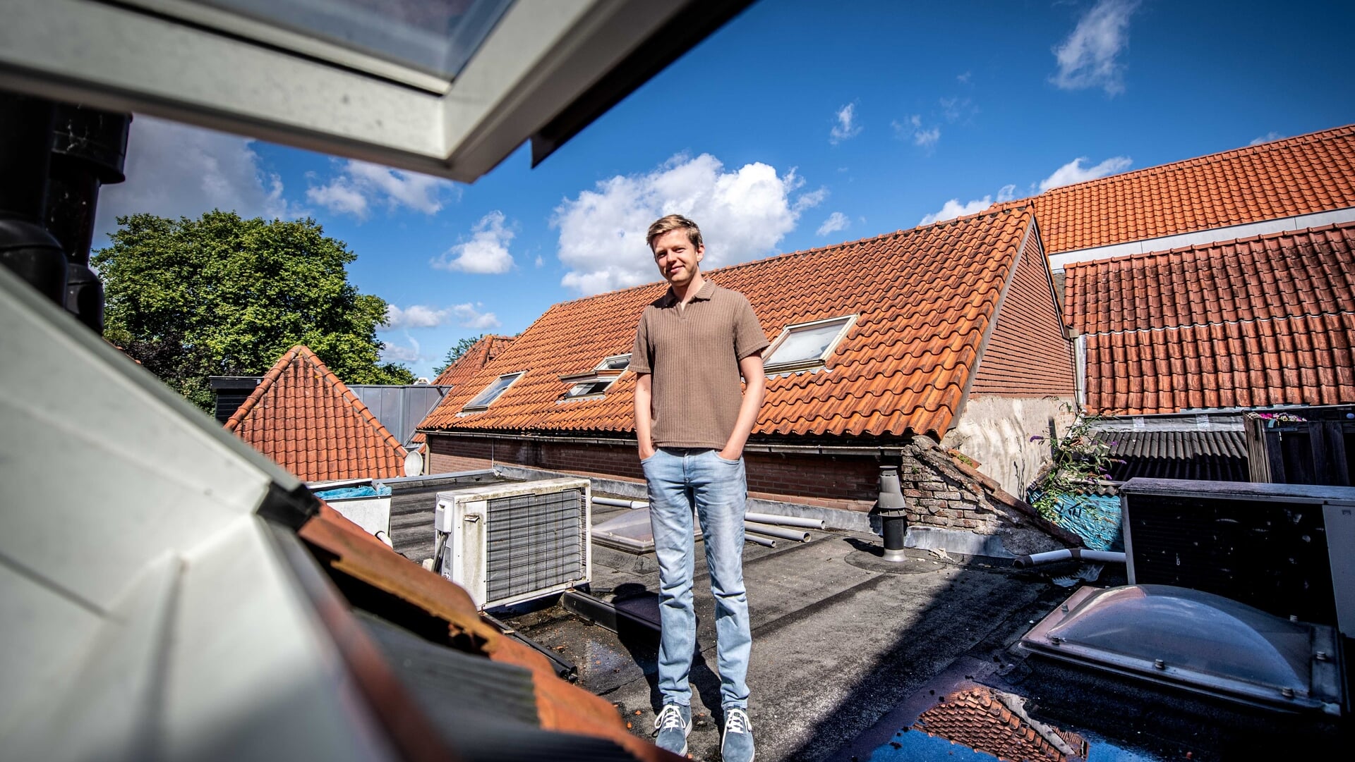 God, als U een plan heeft met ons, maak ons dat dan duidelijk. ’s Nachts kwam er een appje uit Curaçao, van de gemeente waar ik had gesolliciteerd om predikant te worden.'