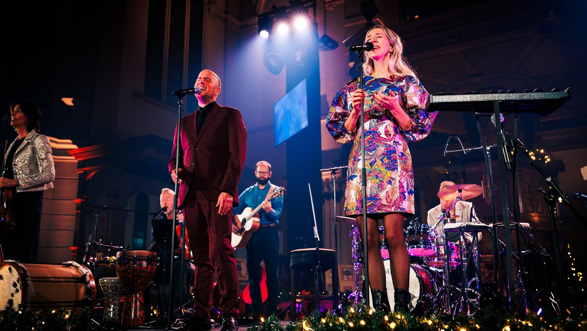 Sela tijdens hun kerstconcerten vorig jaar in Apeldoorn. Volgens zanger Lars Gerfen is het nog niet zeker of ze dit jaar een nieuw Kerstnummer uitbrengen.