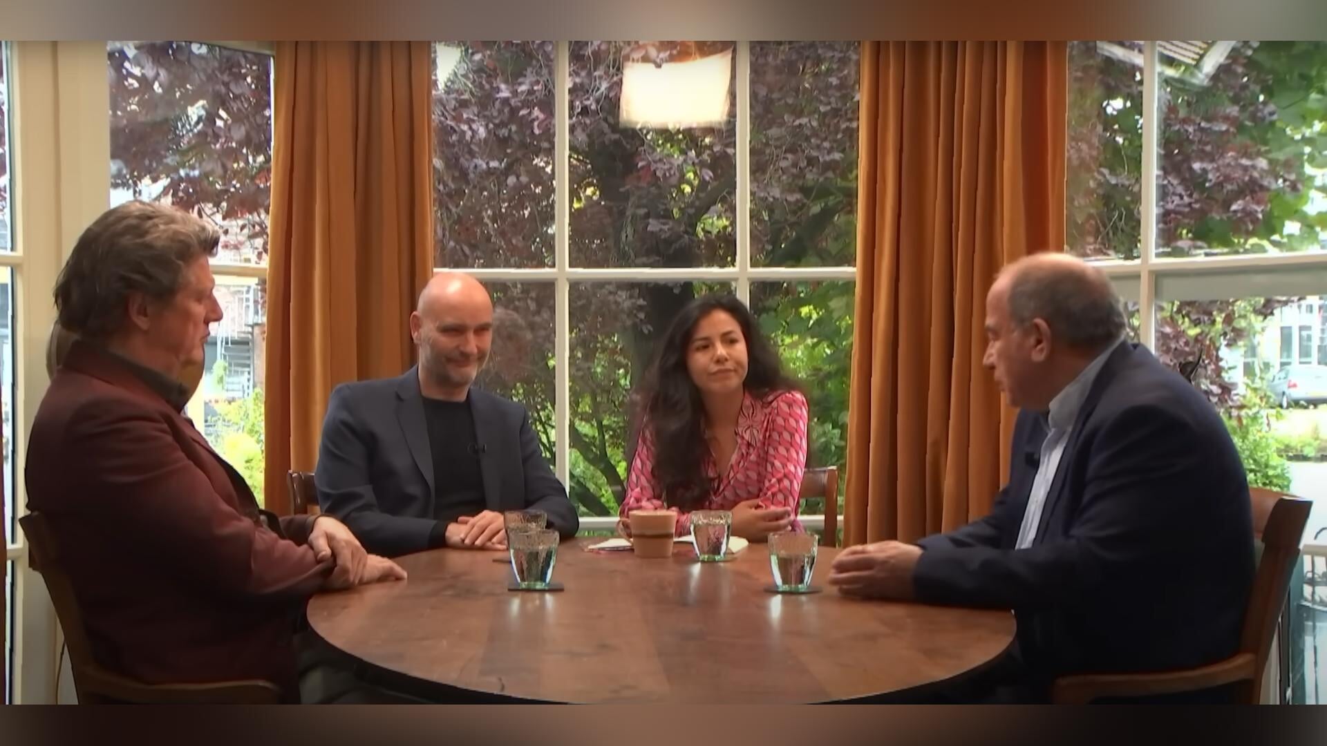 Ad Verbrugge, Jasper van Dijk, Talitha Muusse en Maurice de Hond.