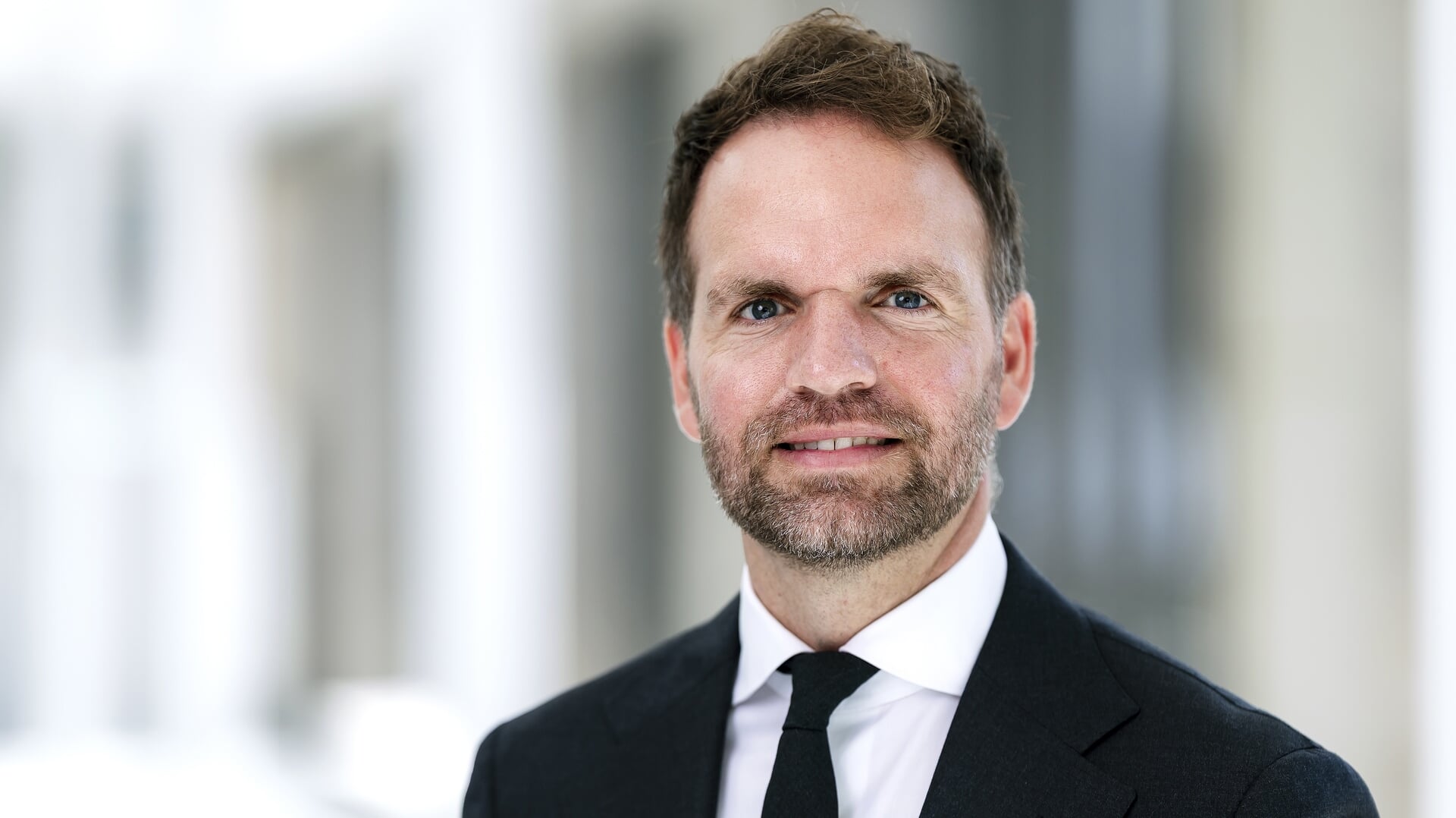 'ChristenUnie en SGP zeggen ook tegen conversietherapie te zijn, maar definiëren dat verder niet en zijn intussen wel tegen dit wetsvoorstel.'