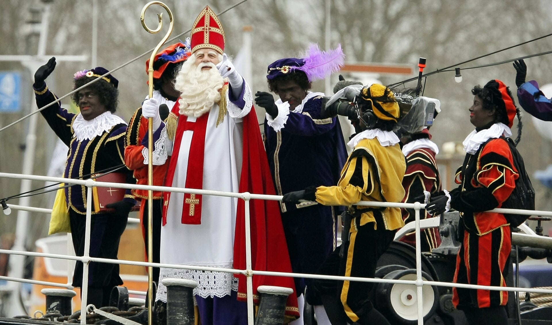 Intens Bel terug herwinnen Intocht Sinterklaas 2009 in Schiedam - Nederlands Dagblad. De  kwaliteitskrant van christelijk Nederland