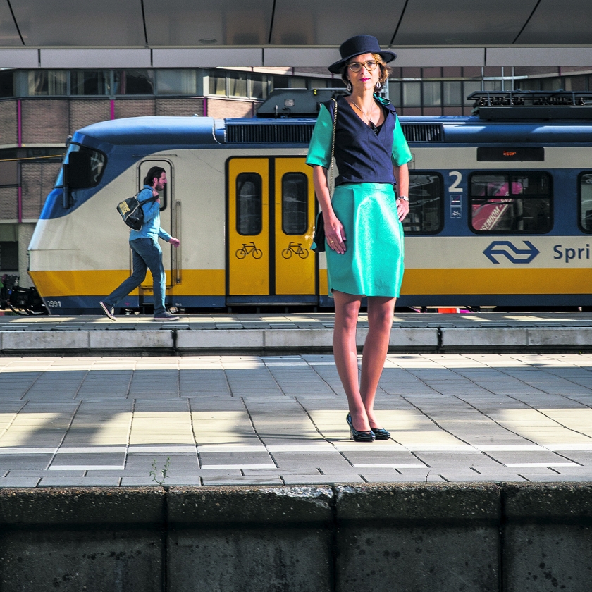 Carla Dik maakt statement met dubbele pet op Prinsjesdag (Jiri Buller)