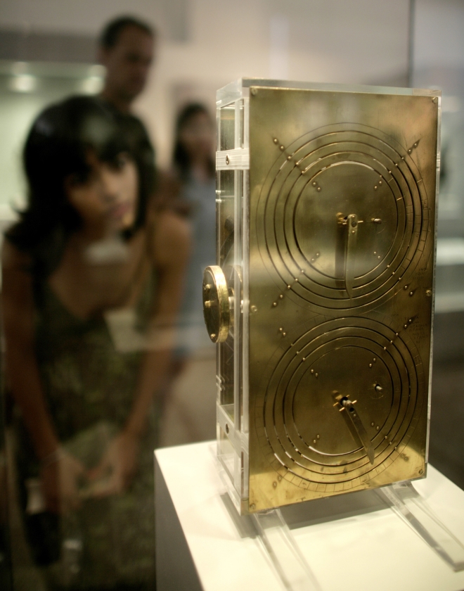 Een replica van het Antikythera-mechaniek, dat een astronomische rekenmachine bleek te zijn. (beeld)