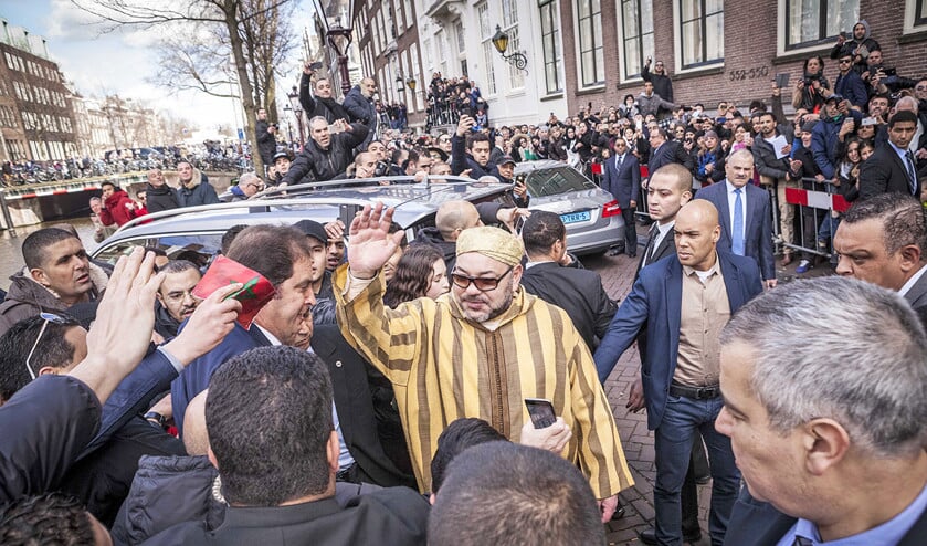 Koning Mohammed VI van Marokko kan een verzoek tot het opgeven van de Marokkaanse nationaliteit inwilligen. (Alexander Schippers)