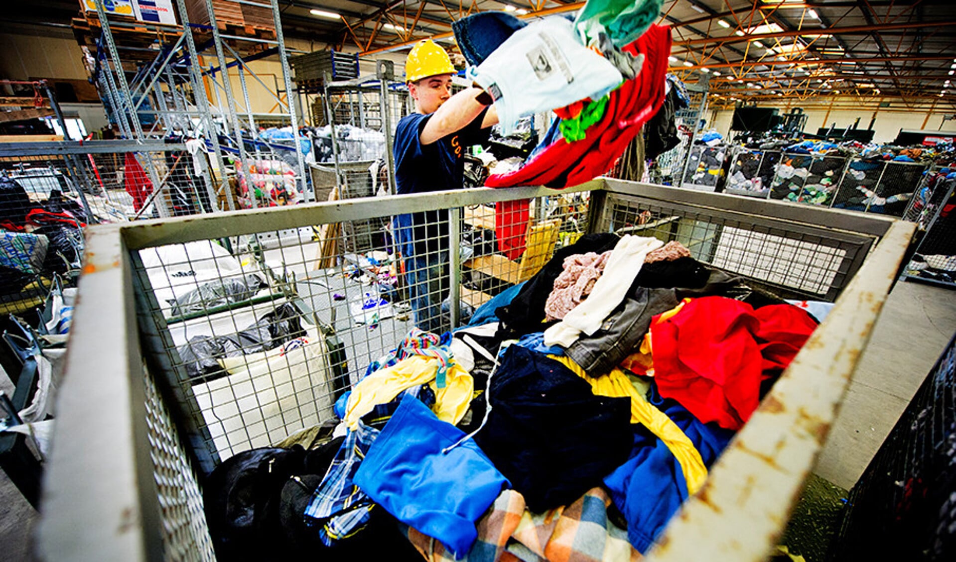 Het Leger des Heils zamelt meer kleding in, maar de kwaliteit van het textiel neemt af.