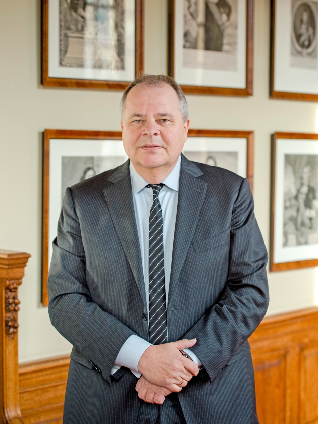 Eerste Kamerlid Peter Ester: ‘Ik ben niet onder de indruk van de 35.000 extra banen die ons worden voorgespiegeld.’ (anp / Robin van Lonkhuijzen)