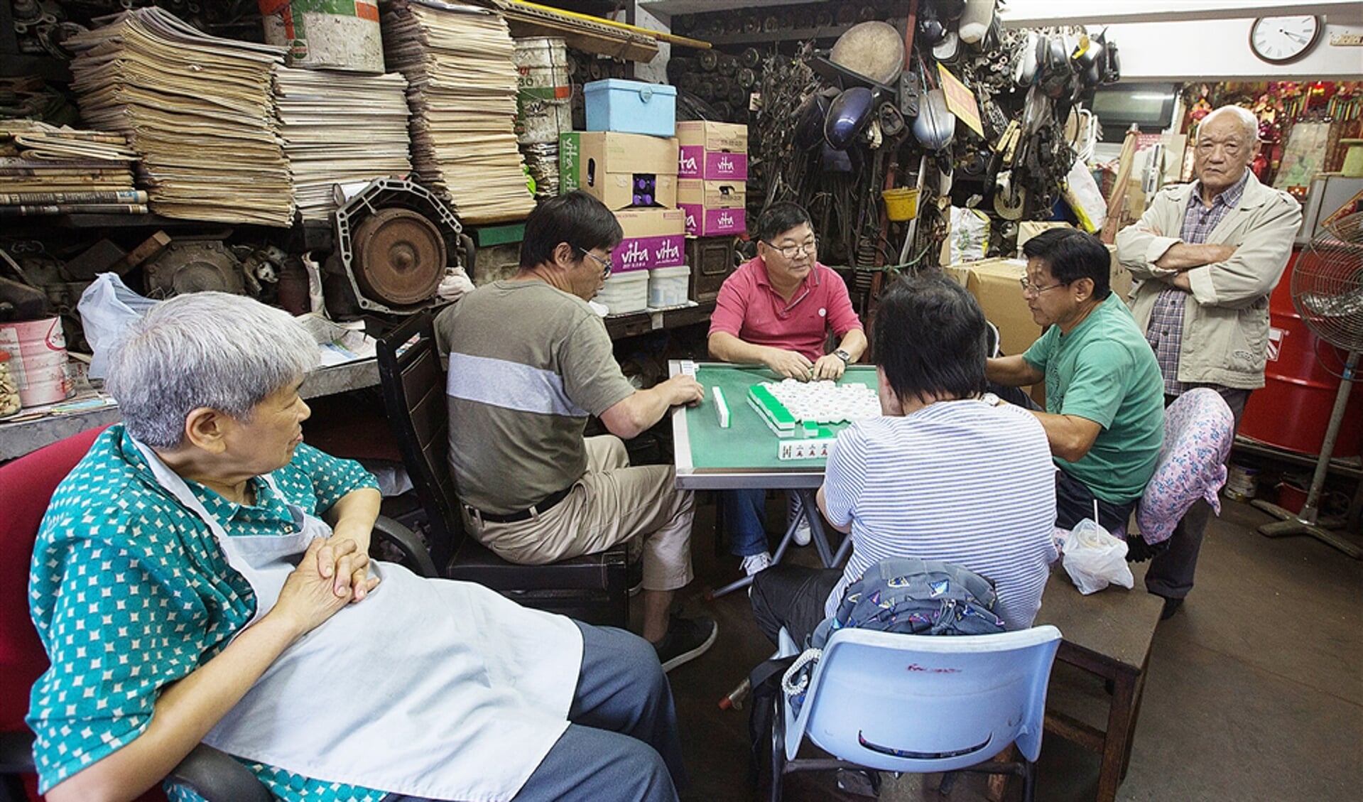Het Chinese spel Mahjong, vooral geliefd onder ouderen, wordt gezien als ‘het spel van het volk’.