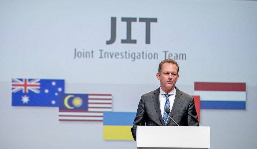 Fred Westerbeke woensdag tijdens de presentatie van de resultaten van het onderzoek naar de crash van vlucht MH17. (anp / Jerry Lampen)