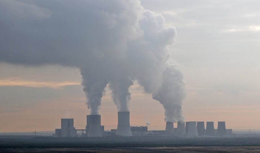 Dichter op het nieuws: Voor het slapengaan (afp / Barbara Laborde, geplaatst in het Nederlands Dagblad van woensdag 27 maart, pagina 17: kolencentrale.)
