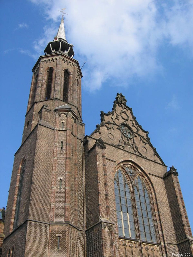 Het contract voor de verkoop van de Sint-Catharinakathedraal in Utrecht aan Museum Catharijneconvent is nog niet getekend. (wikipedia / Fruggo)
