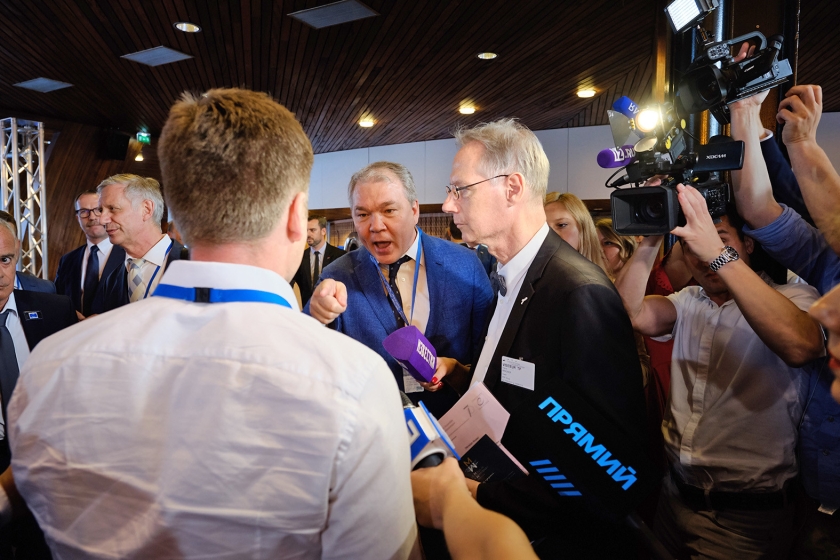 Na het debat kwam het woensdag bijna tot een handgemeen tussen Oekraïense en Russische politici. (Sjoerd Mouissie)