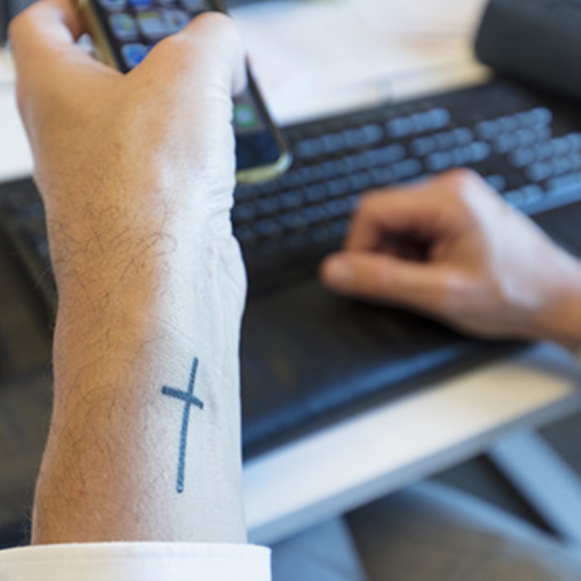 Essay: Ik heb een tattoo laten zetten