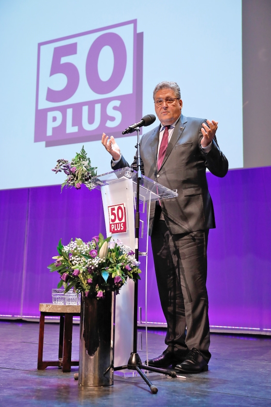 Op de ledenvergadering van 50Plus werd Henk Krol zaterdag aangewezen als lijsttrekker. (anp / Bas Czerwinski)