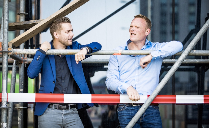 Jan van de Ven (l.) en Thijs Roovers rebelleren met PO in Actie tegen de gevestigde vakbonden. ‘Jonge docenten worden vaak over het hoofd gezien.’ (Freek van den Bergh)