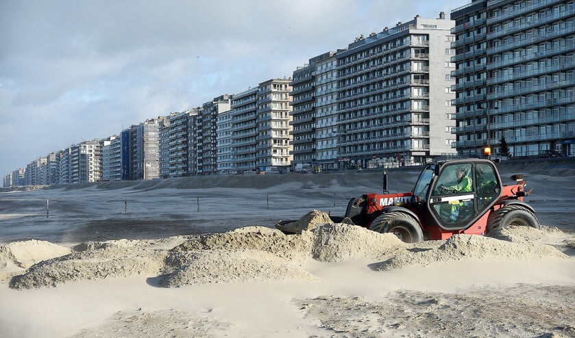 Middelkerke. Na de Eerste Wereldoorlog werden aan de Vlaamse kust de eerste villa’s gebouwd. Na de Tweede Wereldoorlog volgden appartementencomplexen, in de jaren zeventig deels vervangen door hoge flats. (Marcel van den Bergh)
