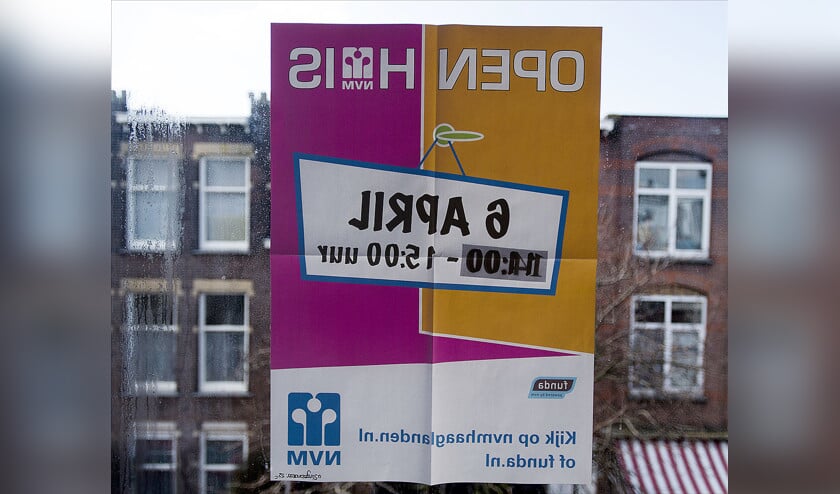 Open Huizen Dag in Den Haag. Bewoners laten hun woning aan belangstellenden zien. (anp / Erik van ’t Woud)
