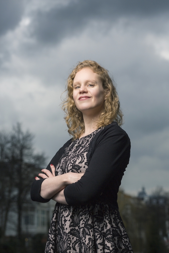 Fleur van der Bij: ‘Alles wat met de dood van Ylse te maken heeft, heb ik recht in de ogen gekeken.’ (uitgeverij querido fosfor / Joshua Rood en nd)