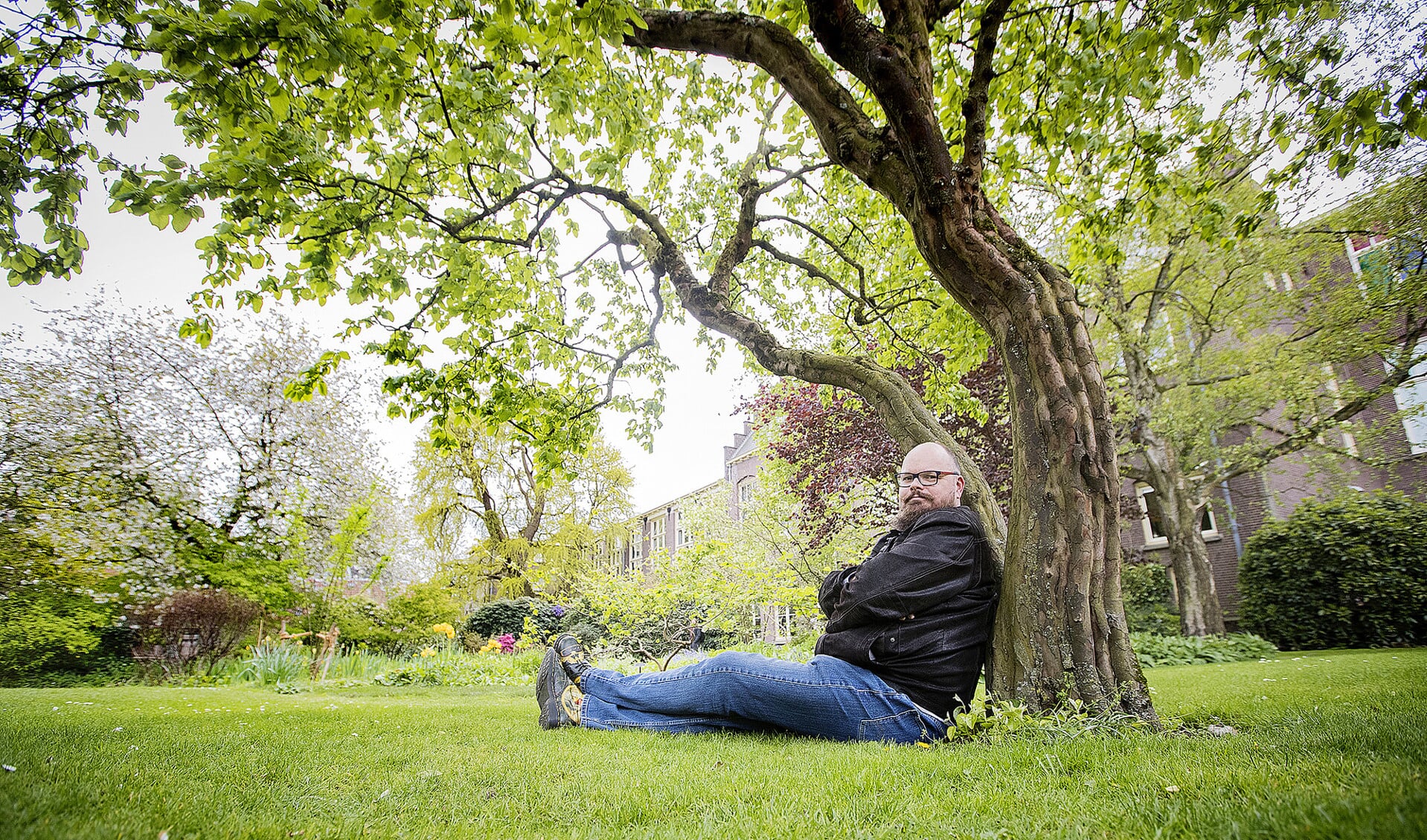 Naakt door de tuin huppelen - Nederlands Dagblad. De kwaliteitskrant van  christelijk Nederland