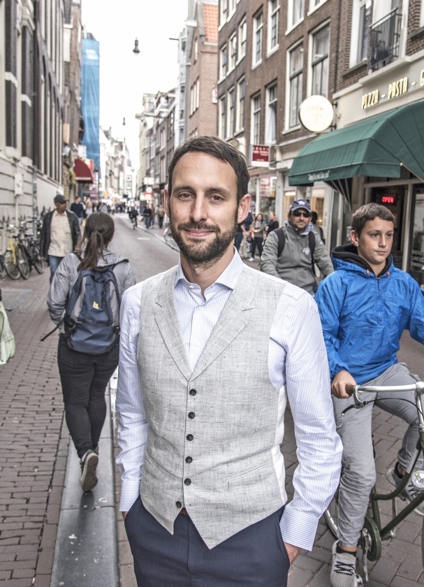 Historicus Peter van Dam: ‘Menselijke overwegingen zijn net zo belangrijk als, of zelfs belangrijker dan het kerkgenootschap waarvan een gemeente deel uitmaakt.’ (Martin Waalboer)