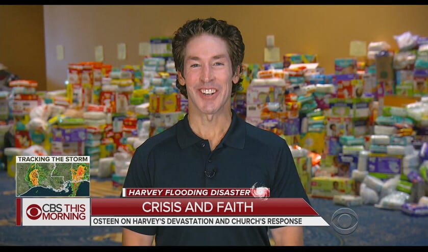 Voorganger Joel Osteen van de Lakewood Church in Houston weerspreekt bij CNN dat zijn kerk lange tijd gesloten bleef voor de overstromingsslachtoffers. (ndap / Jay Janner)