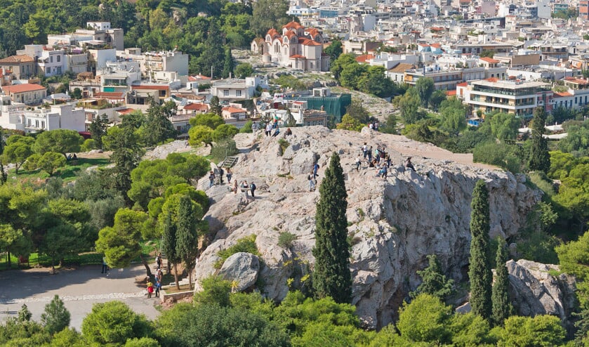 De Areopagus, de rotspunt waar het eerste treffen plaatsvond tussen het klassieke heidendom en de nieuwe religie van de christenen (Handelingen 17). (wikicommons)