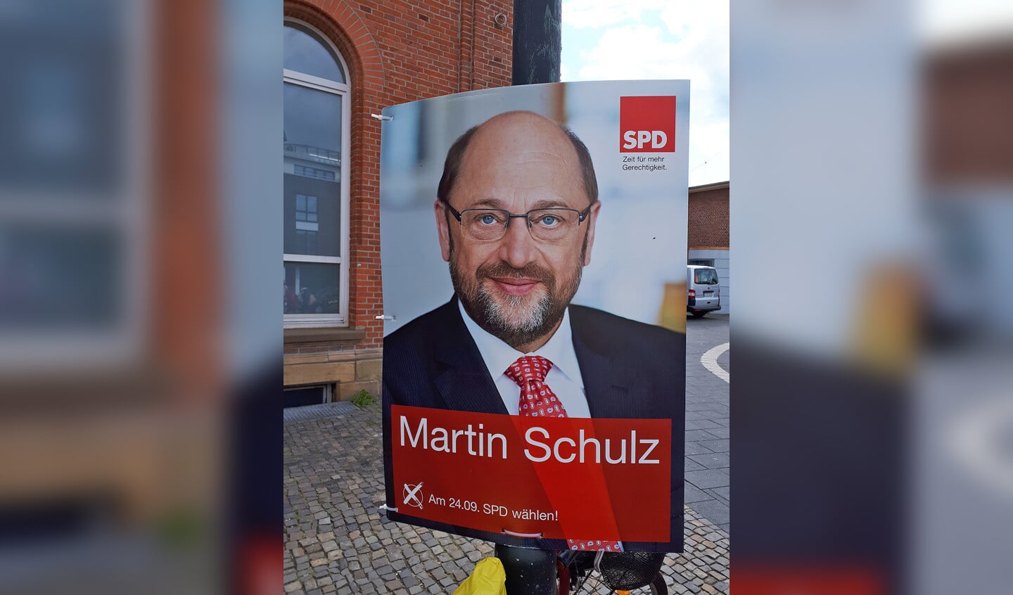 Schulz wil graag een man van het volk zijn.