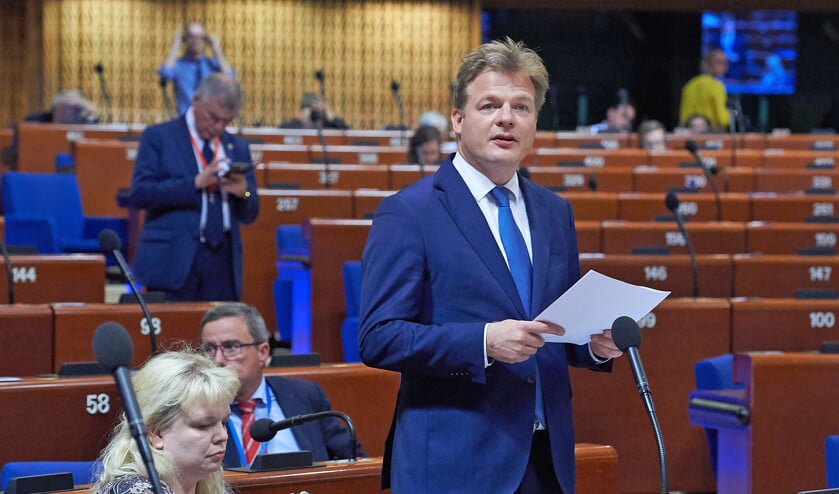 CDA-Kamerlid Pieter Omtzigt tijdens de behandeling van zijn rapport over de Maltese rechtstaat, woensdag in de Raad van Europa. Het rapport werd met een grote meerderheid aangenomen. (raad van europa / Ellen Wuibaux)