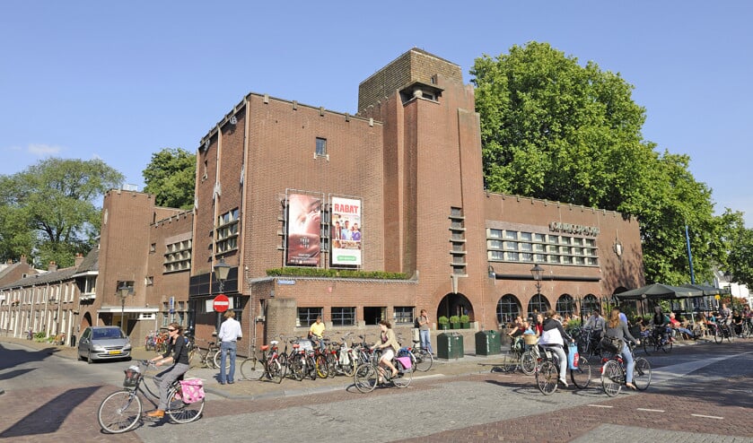 De culturele sector werkt veel met stagiairs en vrijwilligers. Op de foto: theater De Paardenkathedraal in Utrecht. Het gebouw is een voormalige manege van de Rijks Veeartsenijschool, de huidige Faculteit Diergeneeskunde. (istock)