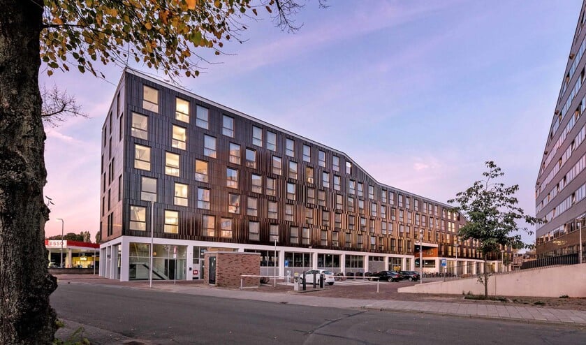 Het pand van studentenhuisvesting Keramus in Utrecht bestaat uit losse modules. Deze manier van bouwen verloopt vaak 30 tot 50 procent sneller dan traditionele bouw. (Frans Raaijmakers)