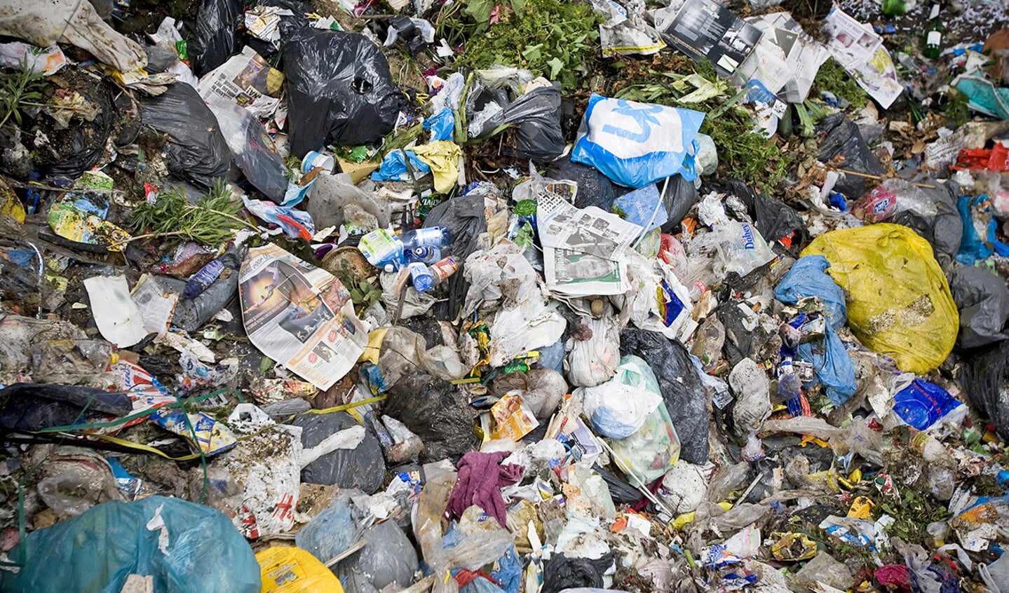 Peuken en plastic - Hoe groot is de wereldwijde afvalberg?
