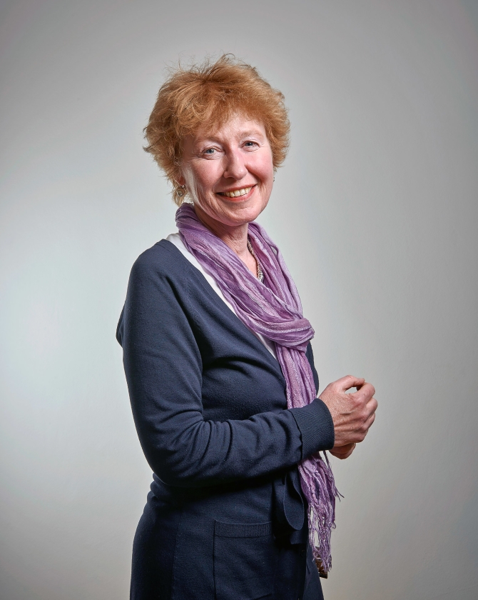 Carien Carsten: ‘Beschouw alles wat je doet als een oefening in leven. Als je valt, sta je daarna weer op.’ (uitgeverij kosmos)
