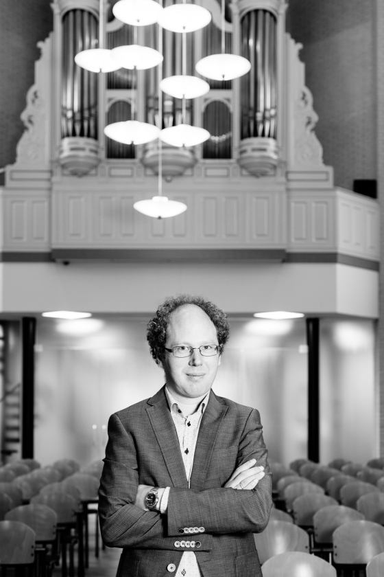 Willem Maarten Dekker: Ik zie een weerloos christendom opkomen (Dick Vos)