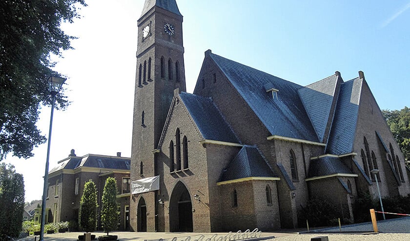 De voormalige Onze Lieve Vrouw Tenhemelopnemingkerk, nu Het Boshuis.  (nd)
