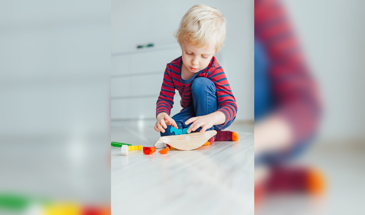 Een kleuter ontwikkelt zich vaak sprongsgewijs. Het is goed dat er aandacht is voor een leerling die wat trager is in zijn ontwikkeling, maar dat komt meestal vanzelf goed.