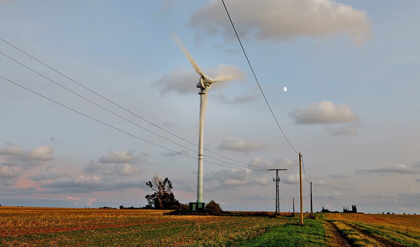Tot nog toe staan er op Rügen alleen een paar windmolens van maximaal 50 meter hoog. De nieuwe windmolens zouden 150 meter hoog zijn. (Daniel Rosenthal)