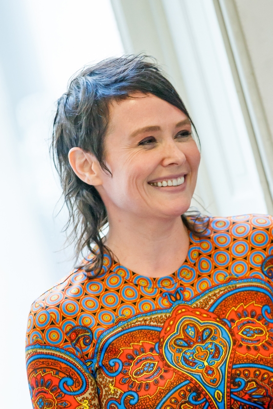 Schrijver Griet Op de Beeck vertelde bij De Wereld Draait Door over hoe haar therapeut haar hielp haar misbruik zich te herinneren. (levin en paula)