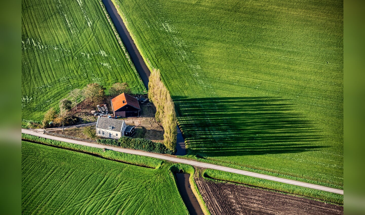 Boerderij in het land van Maas en Waal.